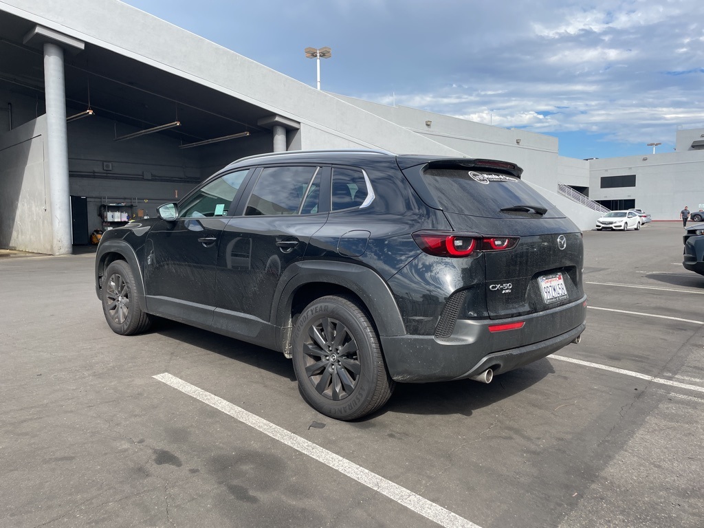 2025 Mazda CX-50 Select photo 4