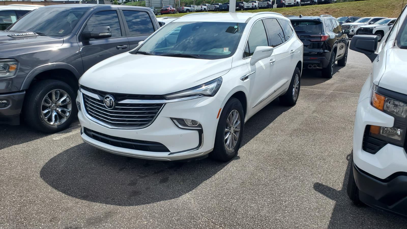 2022 Buick Enclave Essence