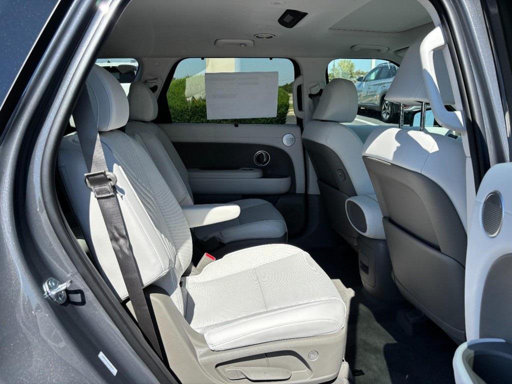 2026 Hyundai Palisade SEL photo 5