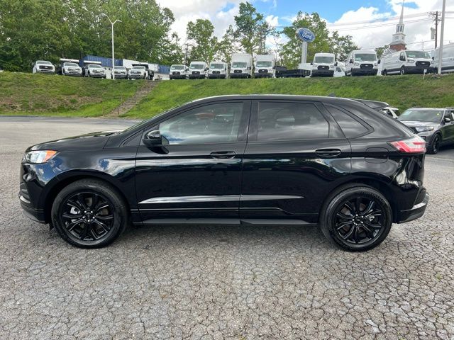 2024 Ford Edge SE photo 2