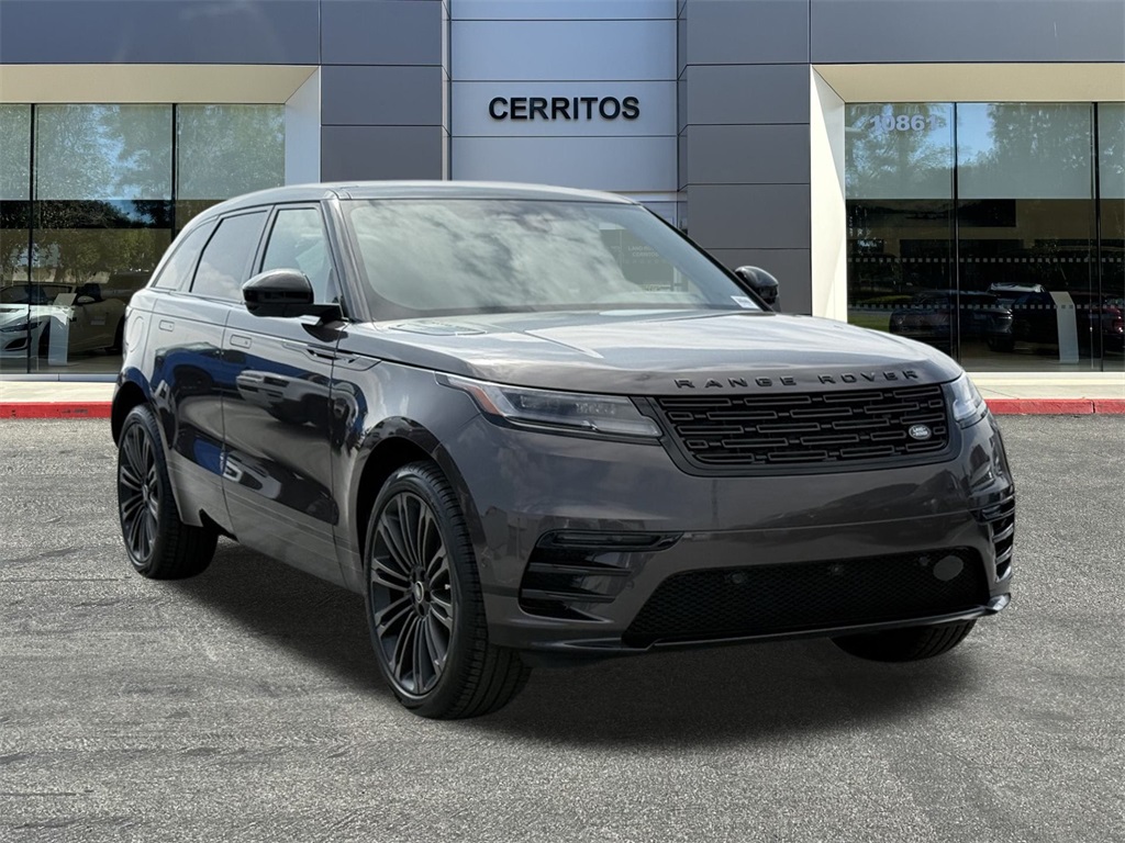 2026 Land Rover Range Rover Velar SE photo 3