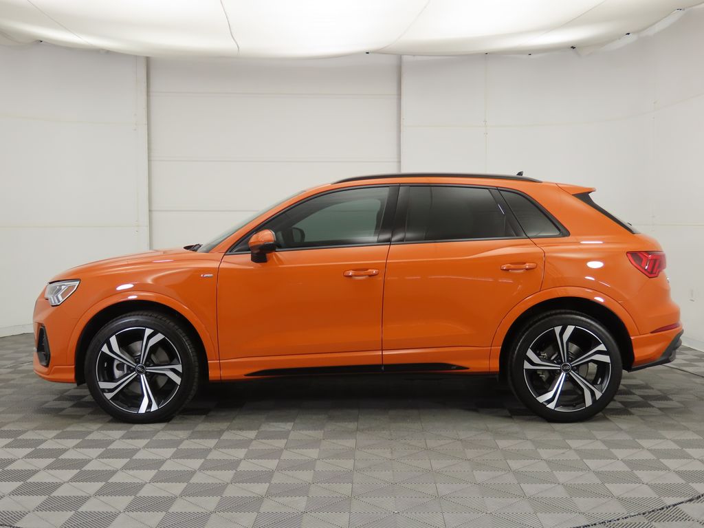 2024 Audi Q3 S line Premium Plus photo 8