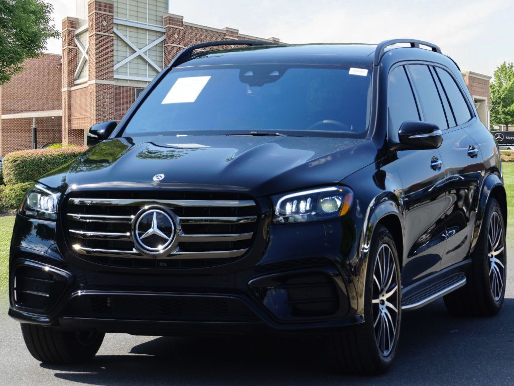 2025 Mercedes Benz GLS 580 4MATIC photo 4