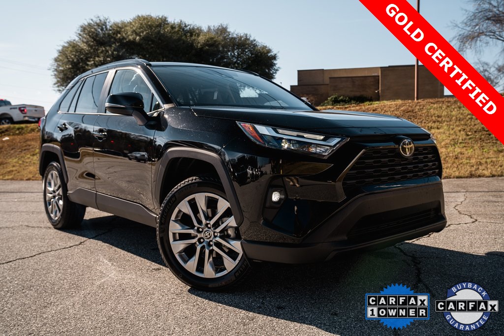 2025 Toyota RAV4 XLE Premium's photo