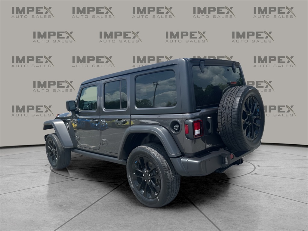 2024 Jeep Wrangler Willys photo 3