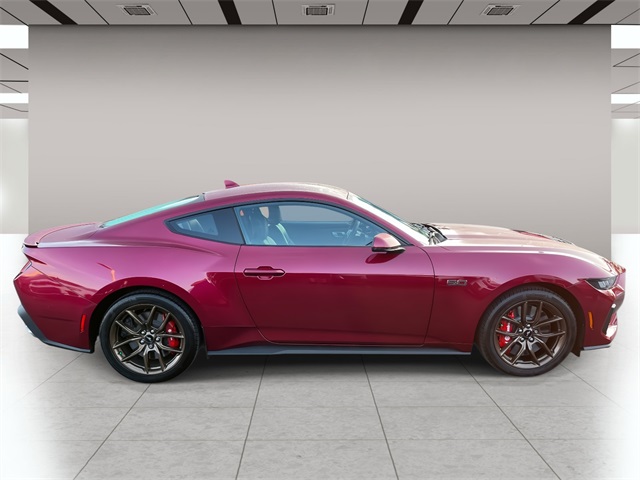 2025 Ford Mustang GT Premium photo 2