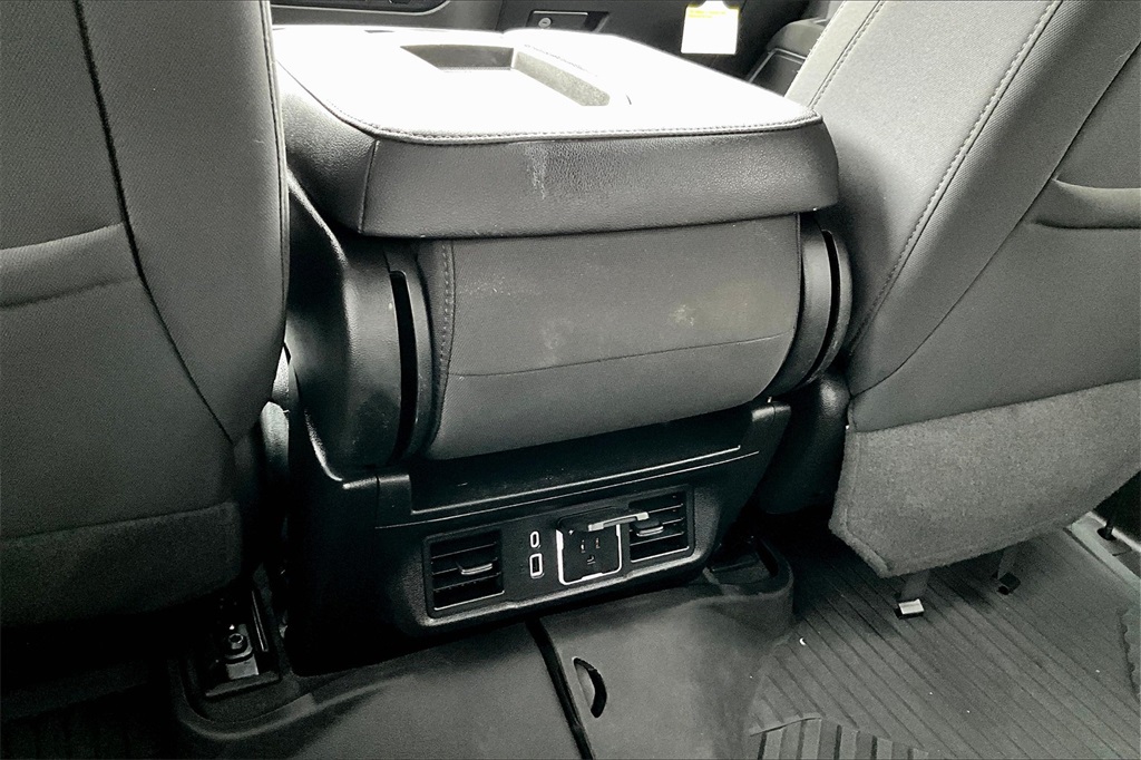 2022 Chevrolet Silverado 1500 RST photo 11
