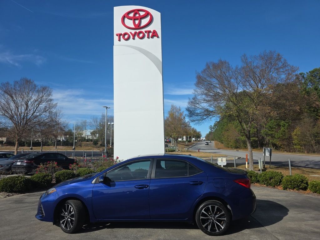 2017 Toyota Corolla L photo 3