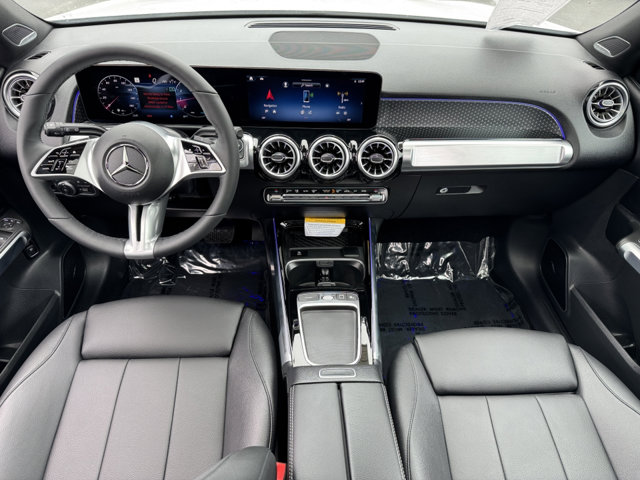 2025 Mercedes Benz GLB 250 photo 4