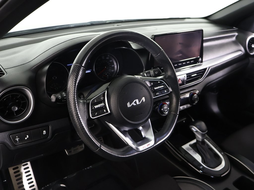 2023 Kia Forte GT-Line photo 26