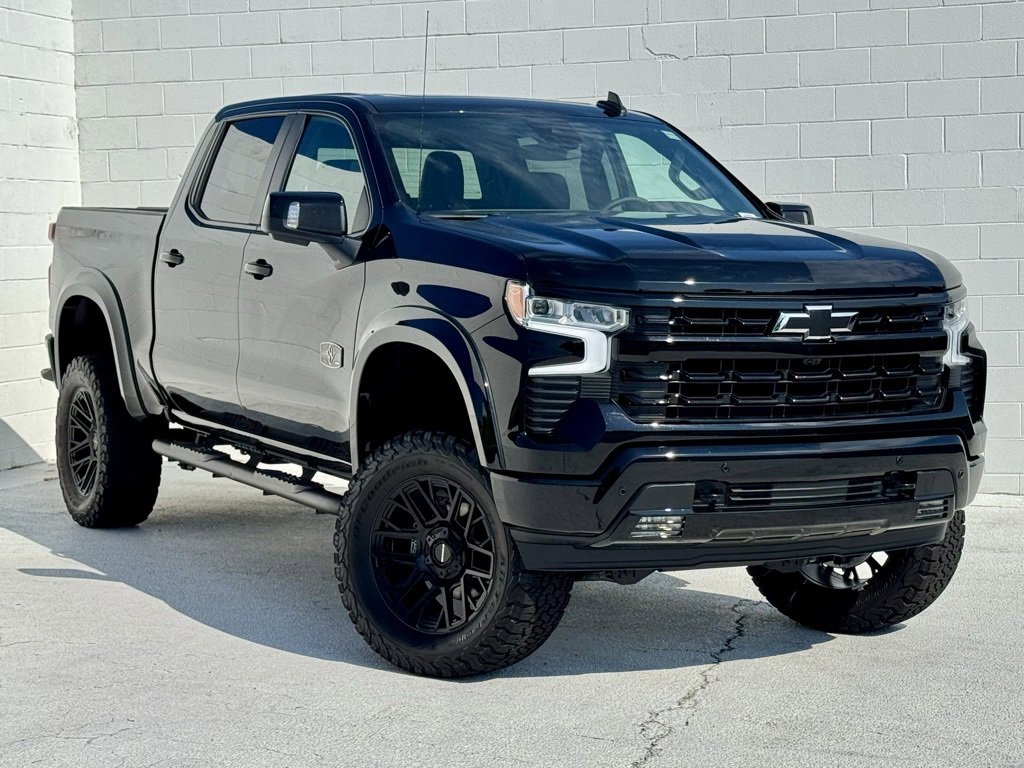 2025 Chevrolet Silverado 1500 RST photo 2
