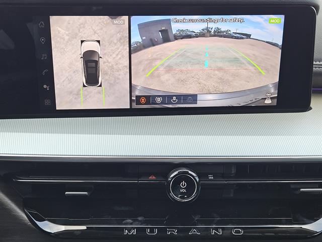 2025 Nissan Murano SL photo 11