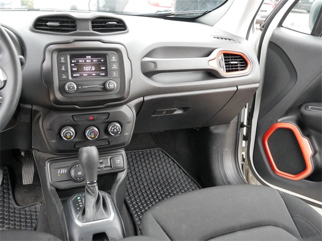 2020 Jeep Renegade Sport photo 18