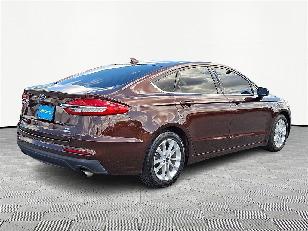 2019 Ford Fusion SE photo 6