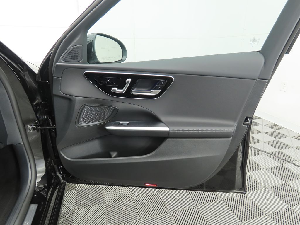 2025 Mercedes Benz C 300 photo 25