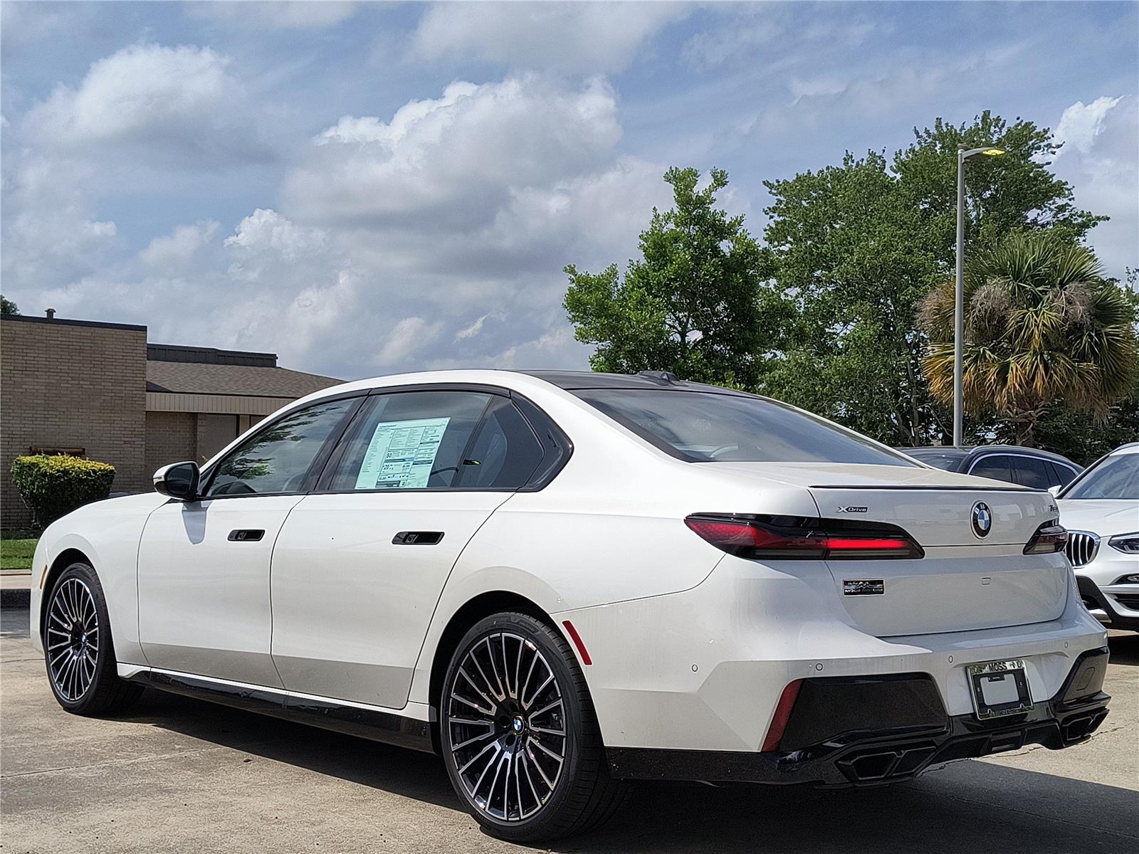 2025 Bmw 760i xDrive photo 2