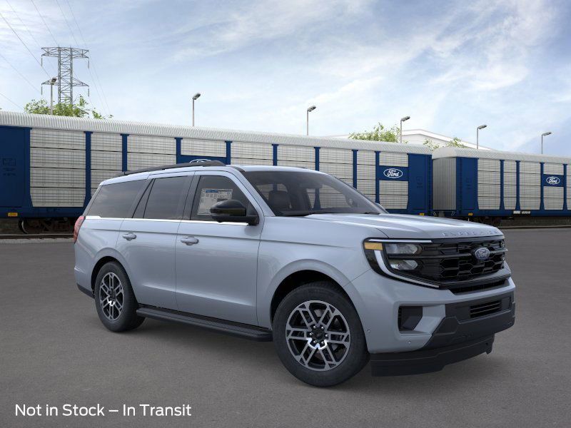 2025 Ford Expedition photo 7
