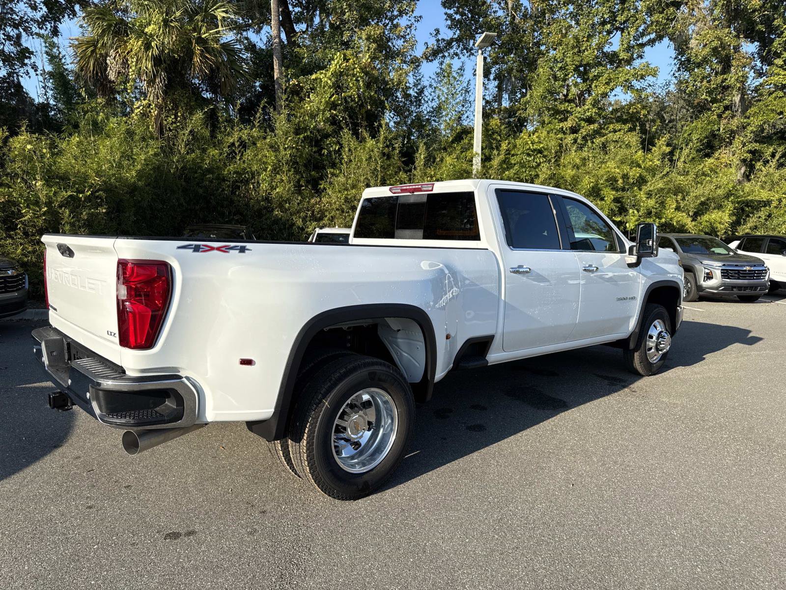2026 Chevrolet Silverado 3500HD LTZ photo 3