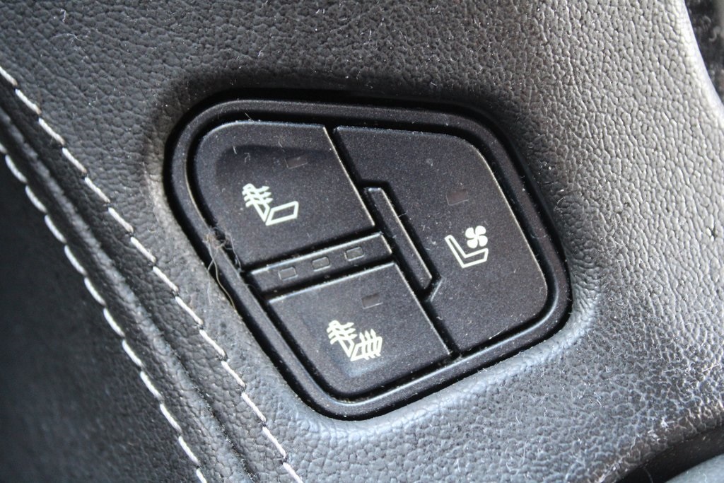 2019 Chevrolet Suburban 1500 Premier photo 41
