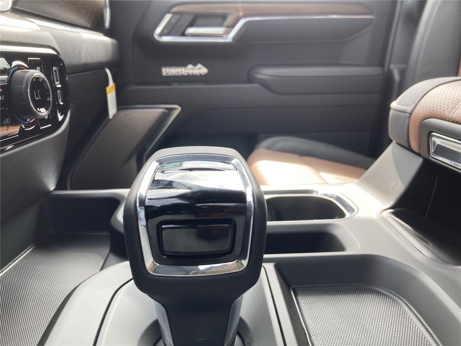 2026 Chevrolet Silverado 1500 High Country photo 20