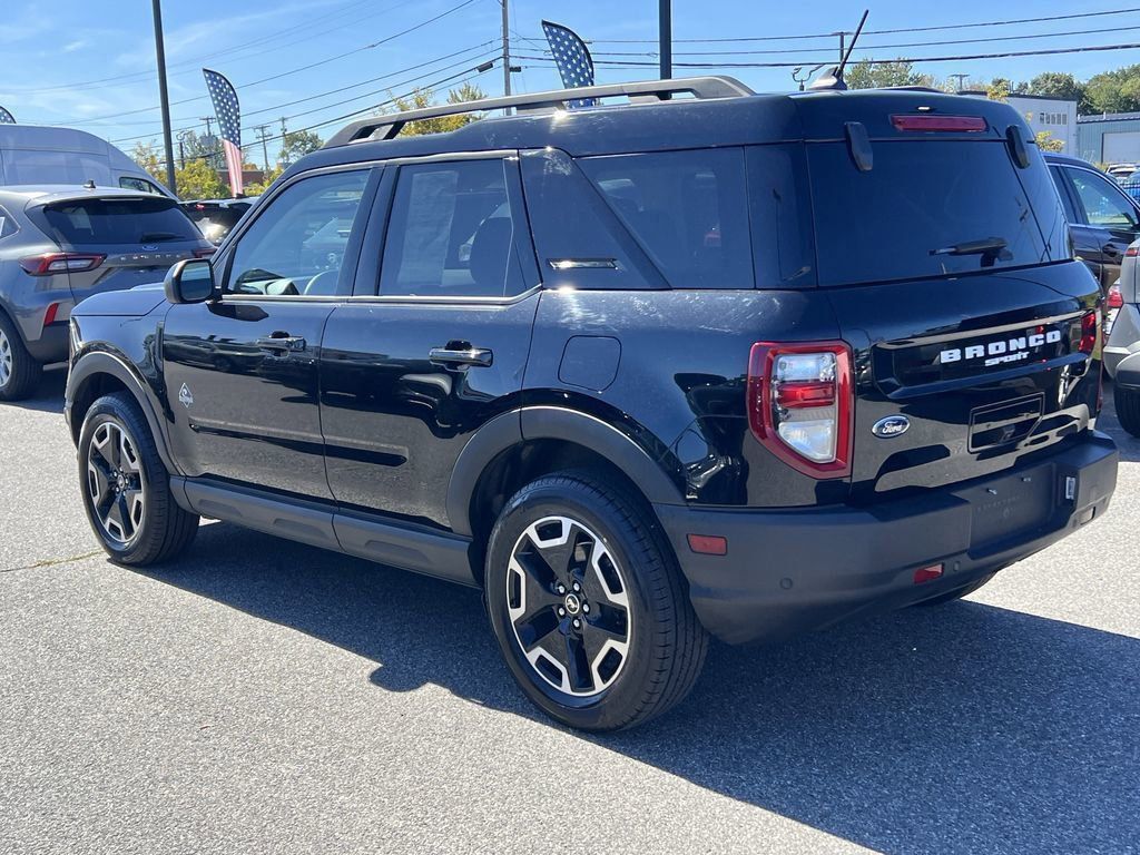 2023 Ford Bronco Sport Outer Banks photo 3