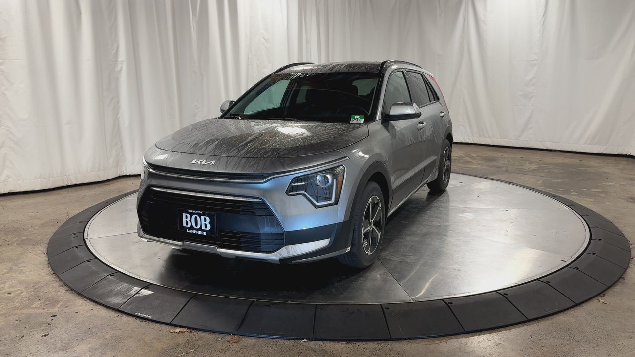2026 Kia Niro LX photo 3