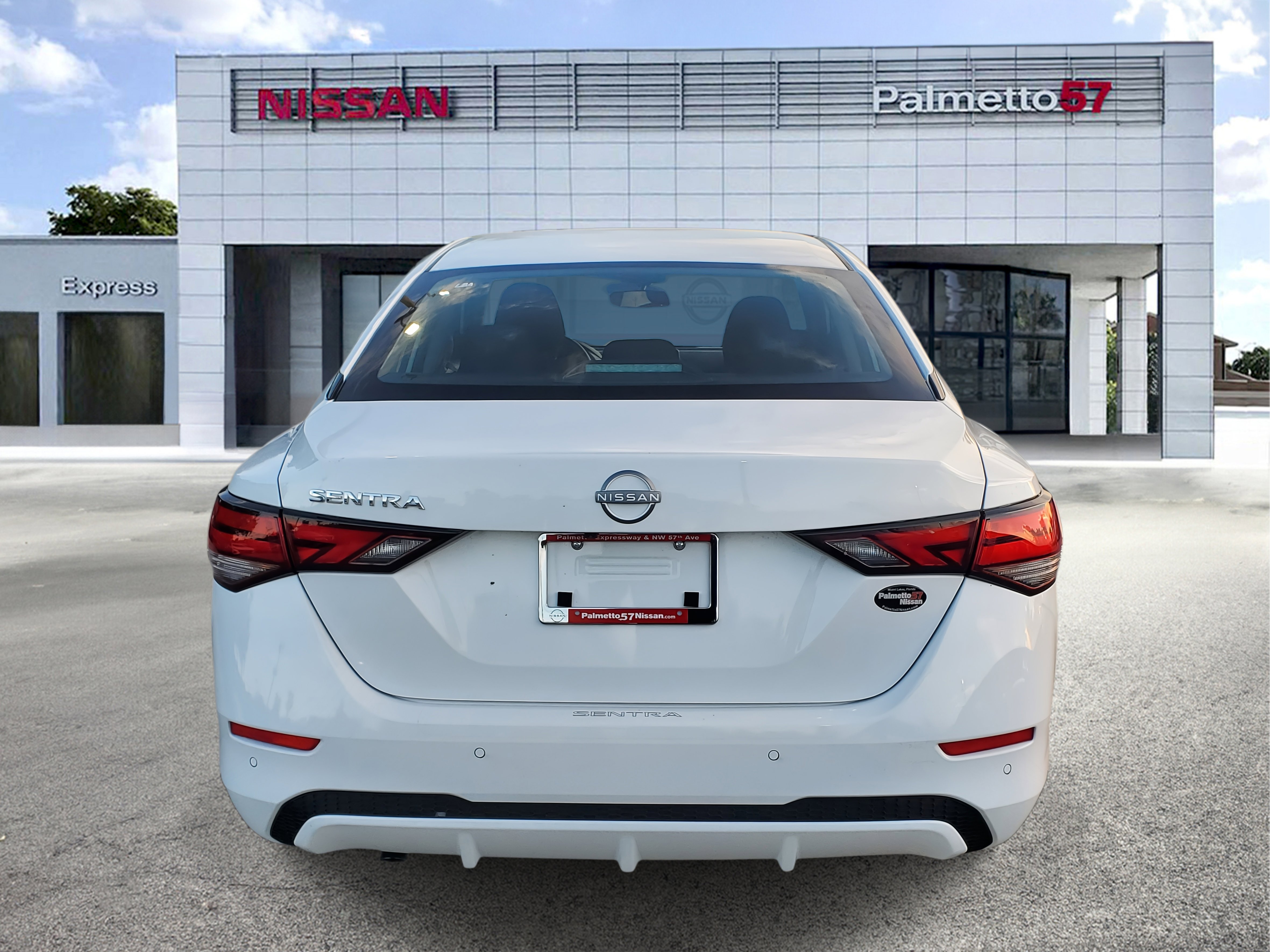 2025 Nissan Sentra S photo 4