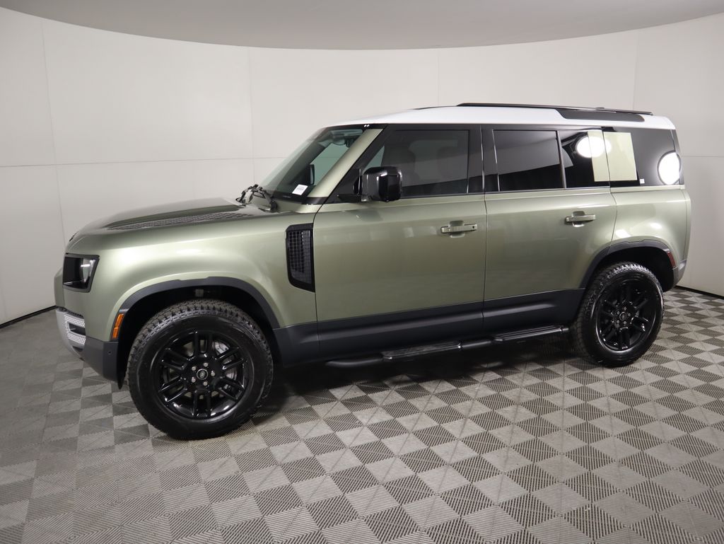 2025 Land Rover Defender 110 S photo 6