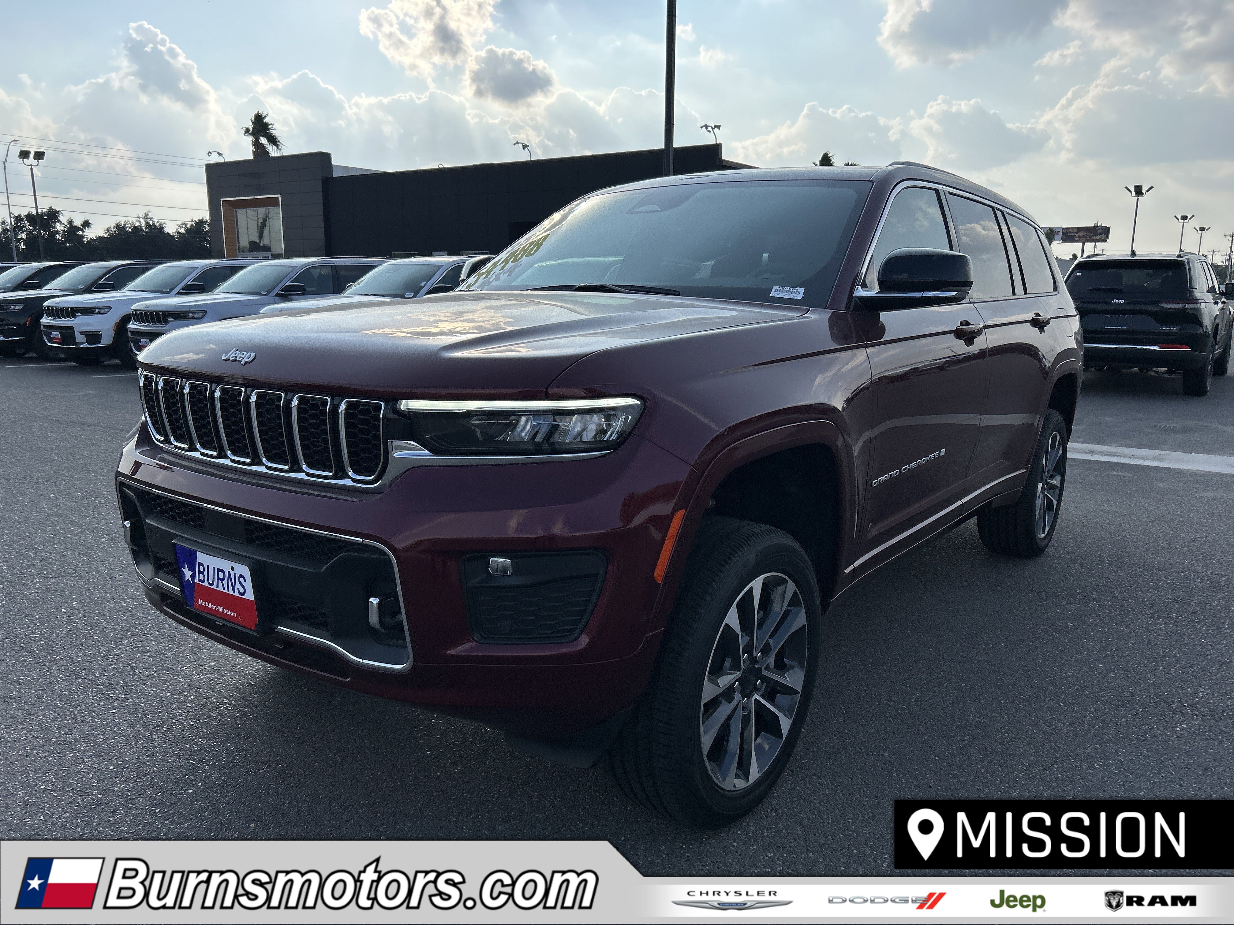 2025 Jeep Grand Cherokee L Overland's photo