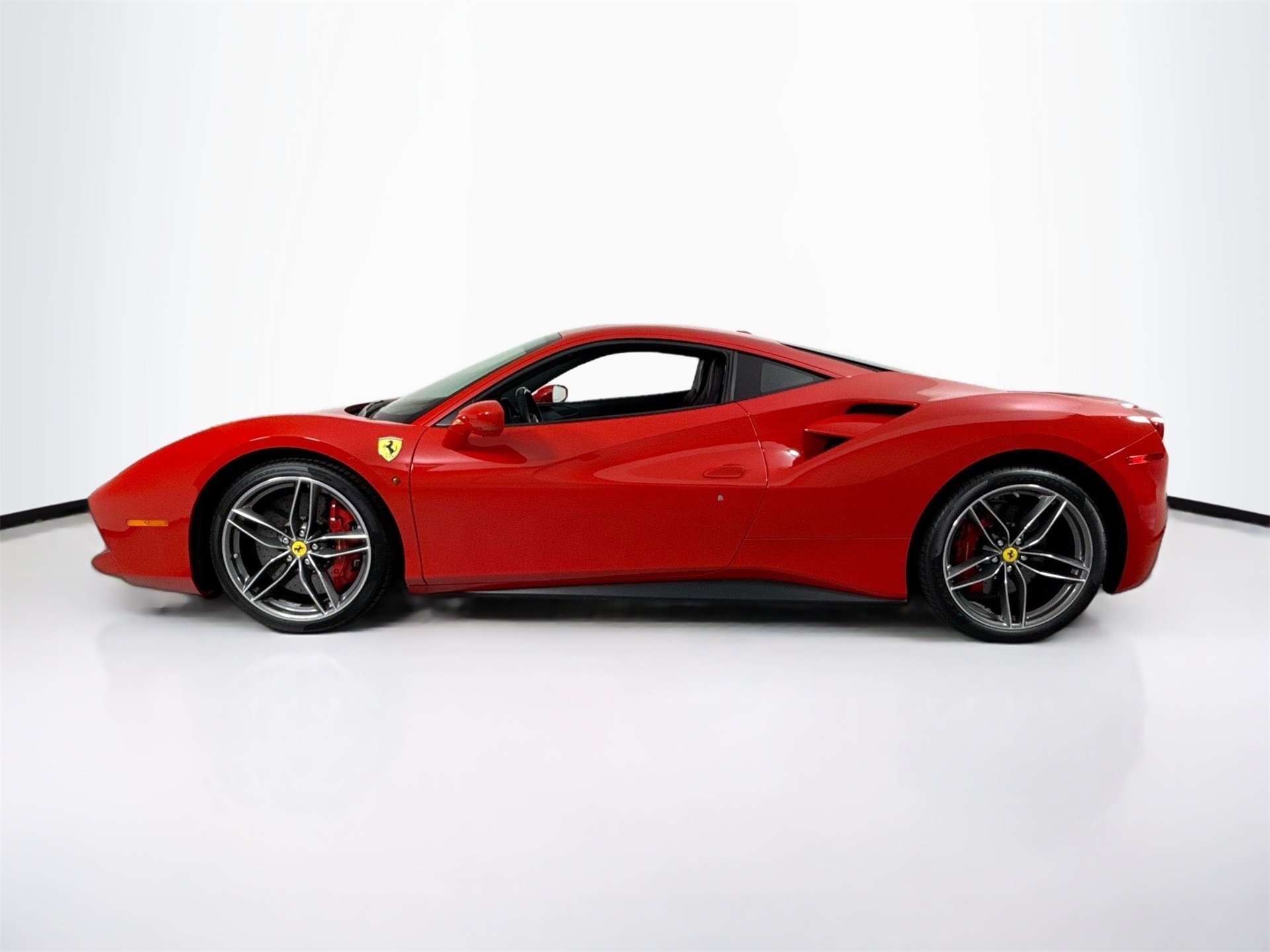 2017 Ferrari 488 GTB photo 4