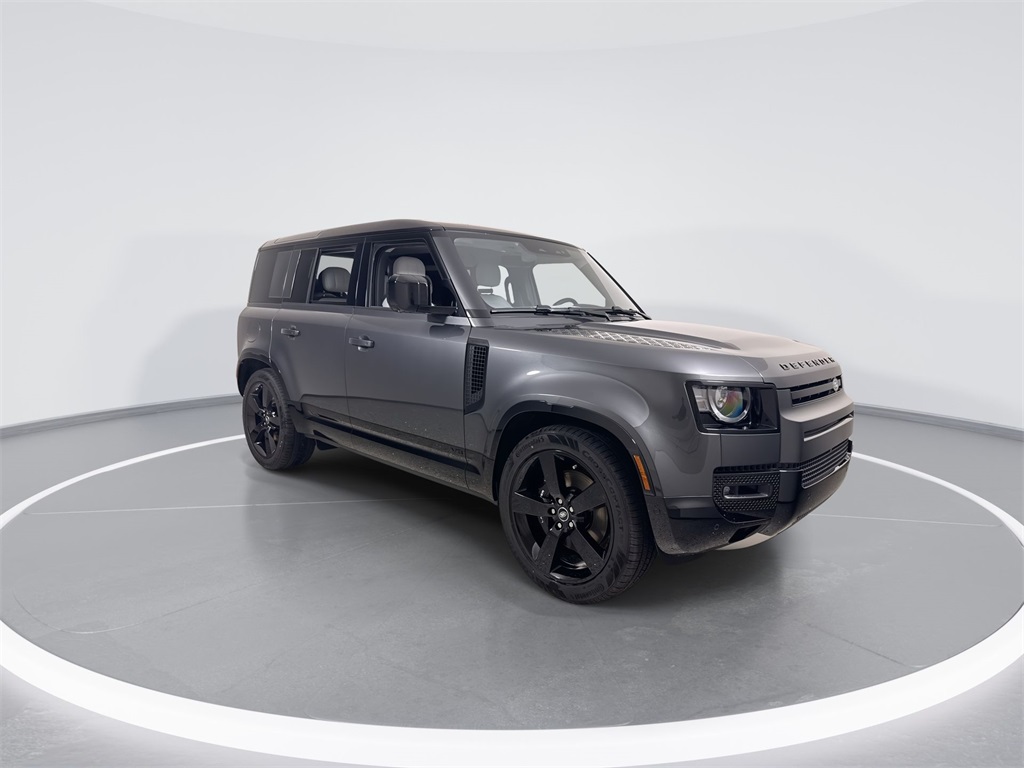 2025 Land Rover Defender 110 V8 photo 21