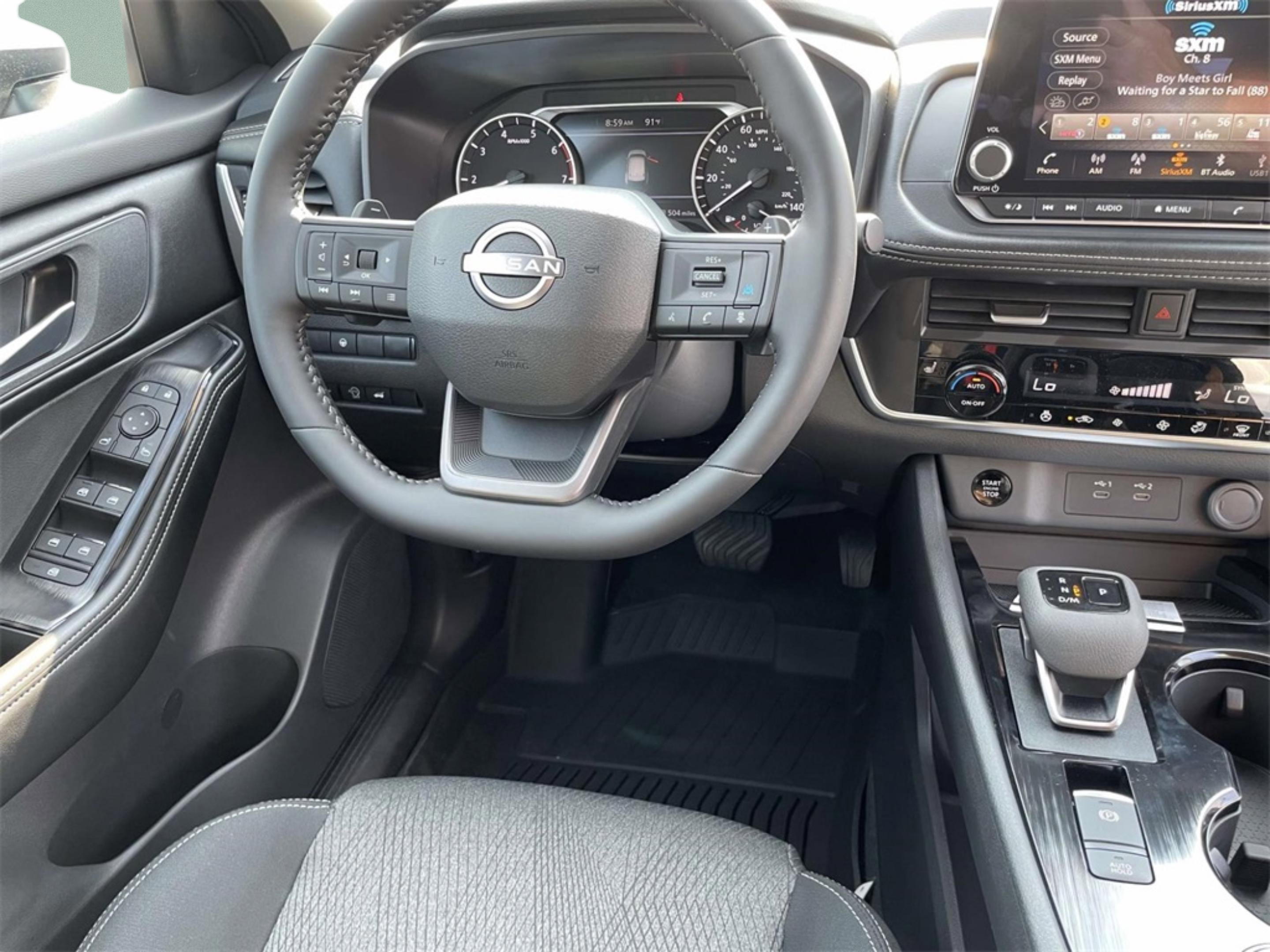 2026 Nissan Rogue SV AWD photo 11
