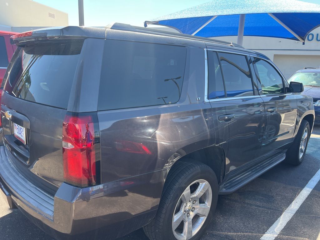 2016 Chevrolet Tahoe LT photo 3