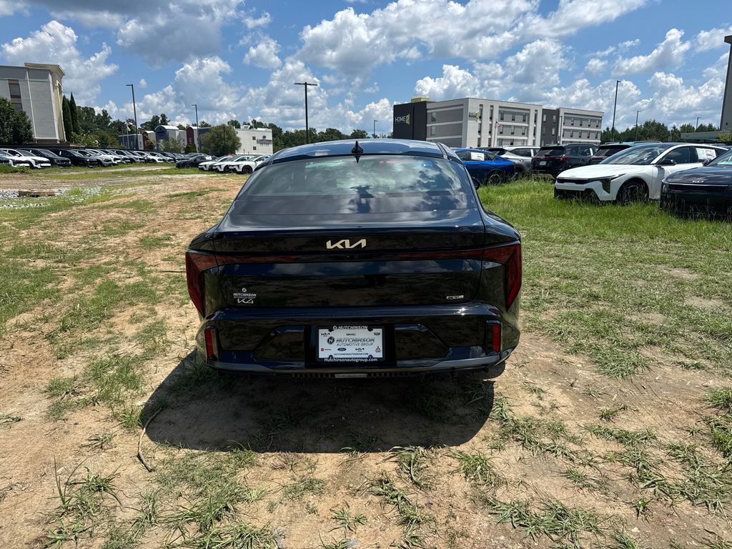 2025 Kia K4 GT-Line photo 4