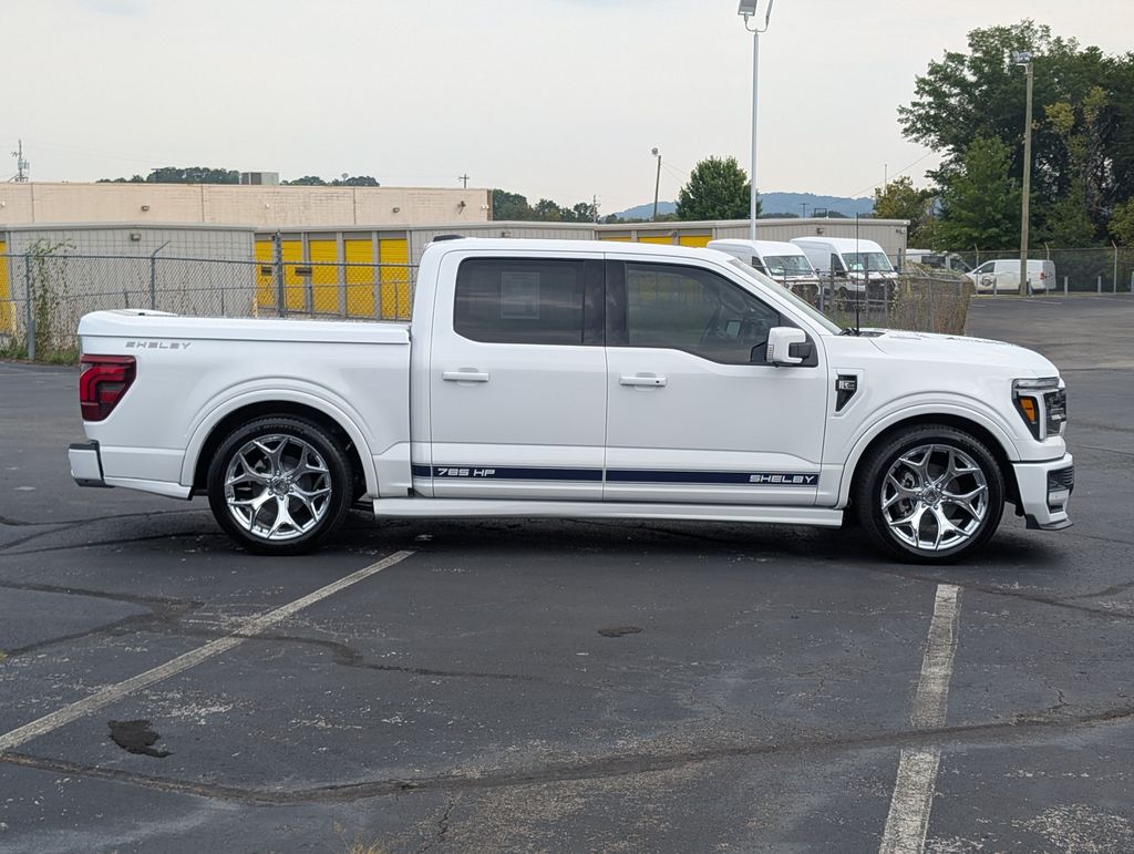 2025 Ford F-150 Lariat photo 3