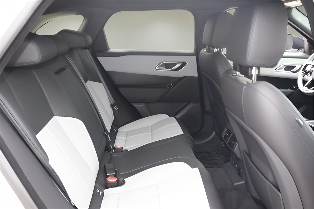 2026 Land Rover Range Rover Velar SE photo 16