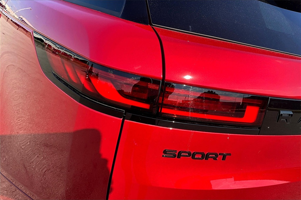 2025 Land Rover Range Rover Sport SE photo 29