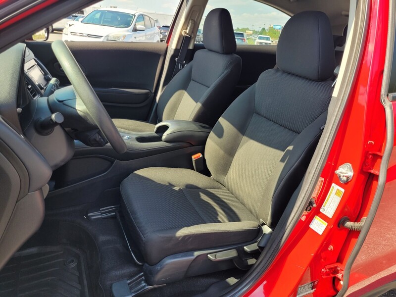 2016 Honda HR-V LX photo 8