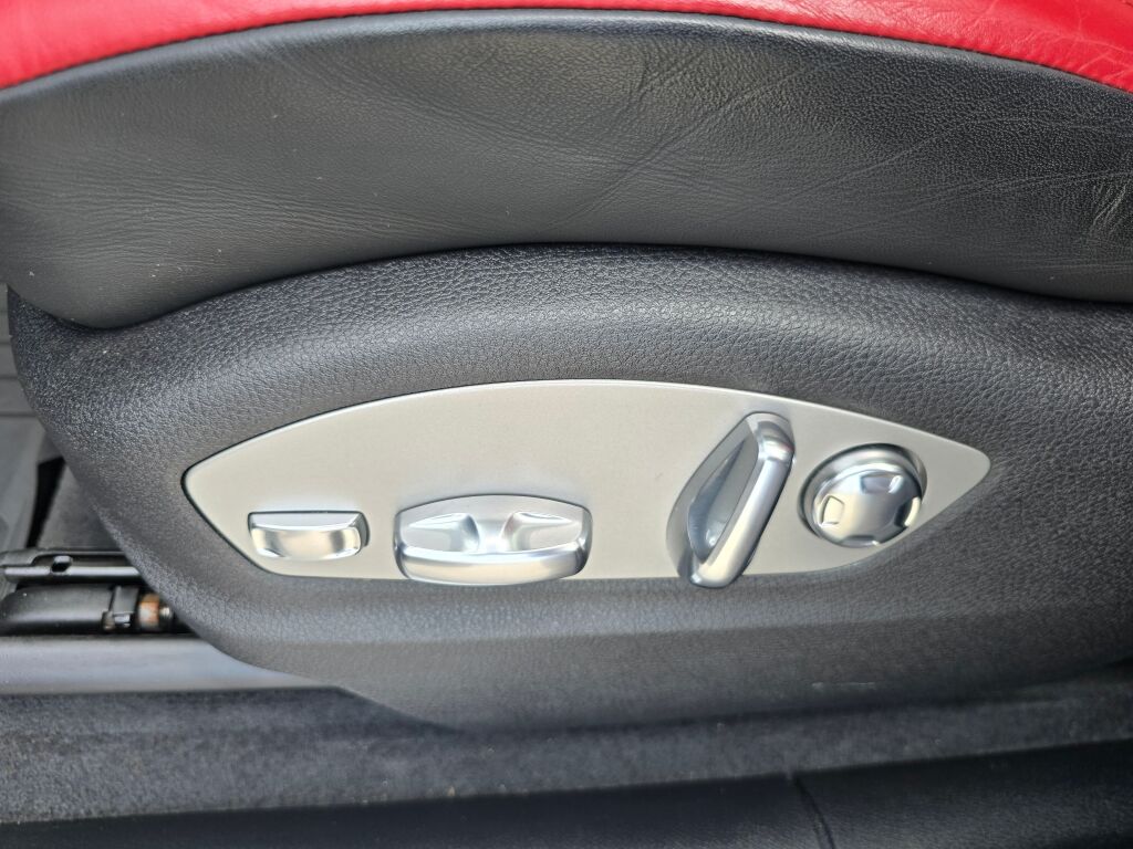 2021 Porsche Macan S photo 23