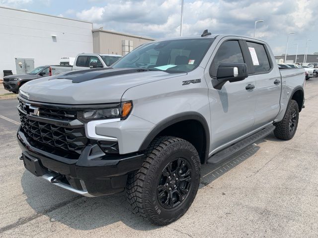 2024 Chevrolet Silverado 1500 ZR2 photo 3