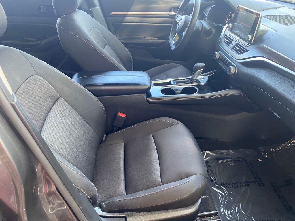 2023 Nissan Altima 2.5 SV photo 22