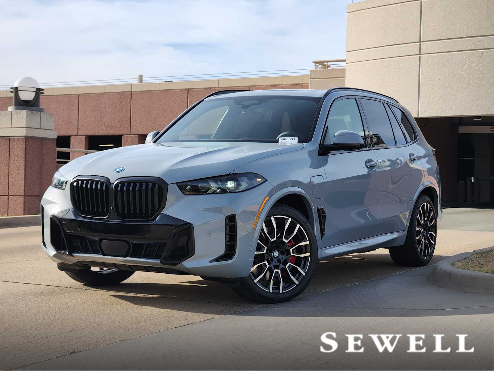 2026 BMW X5 M50i's photo