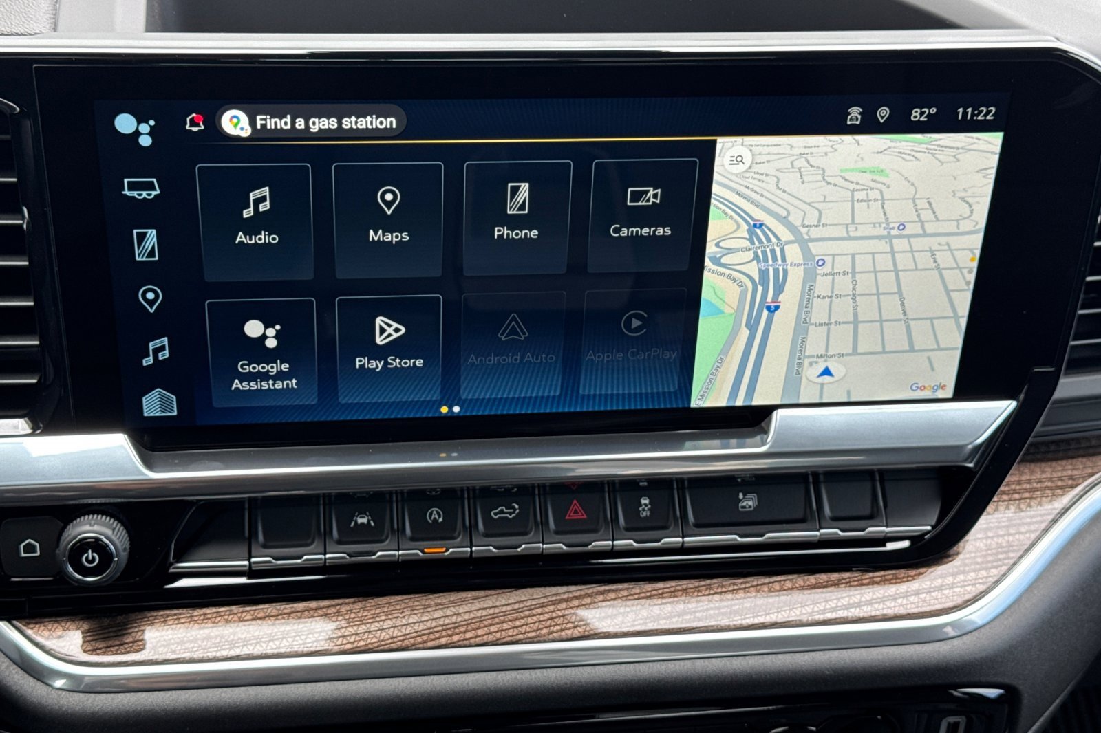 2025 Chevrolet Silverado LT photo 17