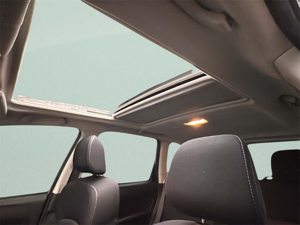 2016 Subaru Forester 2.5i Premium photo 11