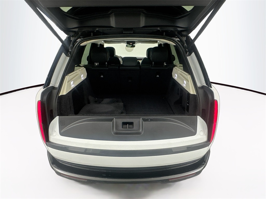 2023 Land Rover Range Rover SE photo 24