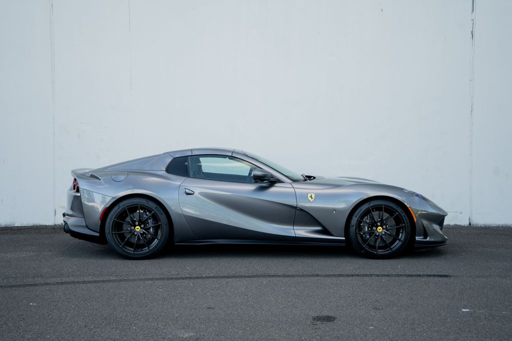 2022 Ferrari 812 GTS photo 4