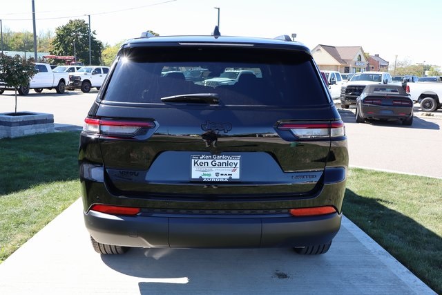 2025 Jeep Grand Cherokee Limited photo 28