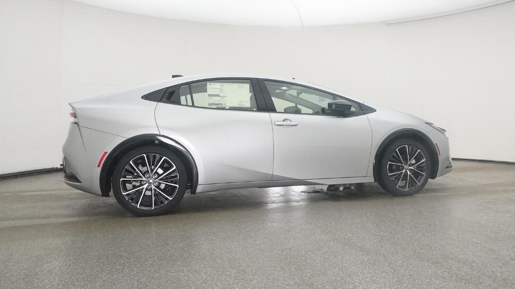 2026 Toyota Prius XLE photo 24