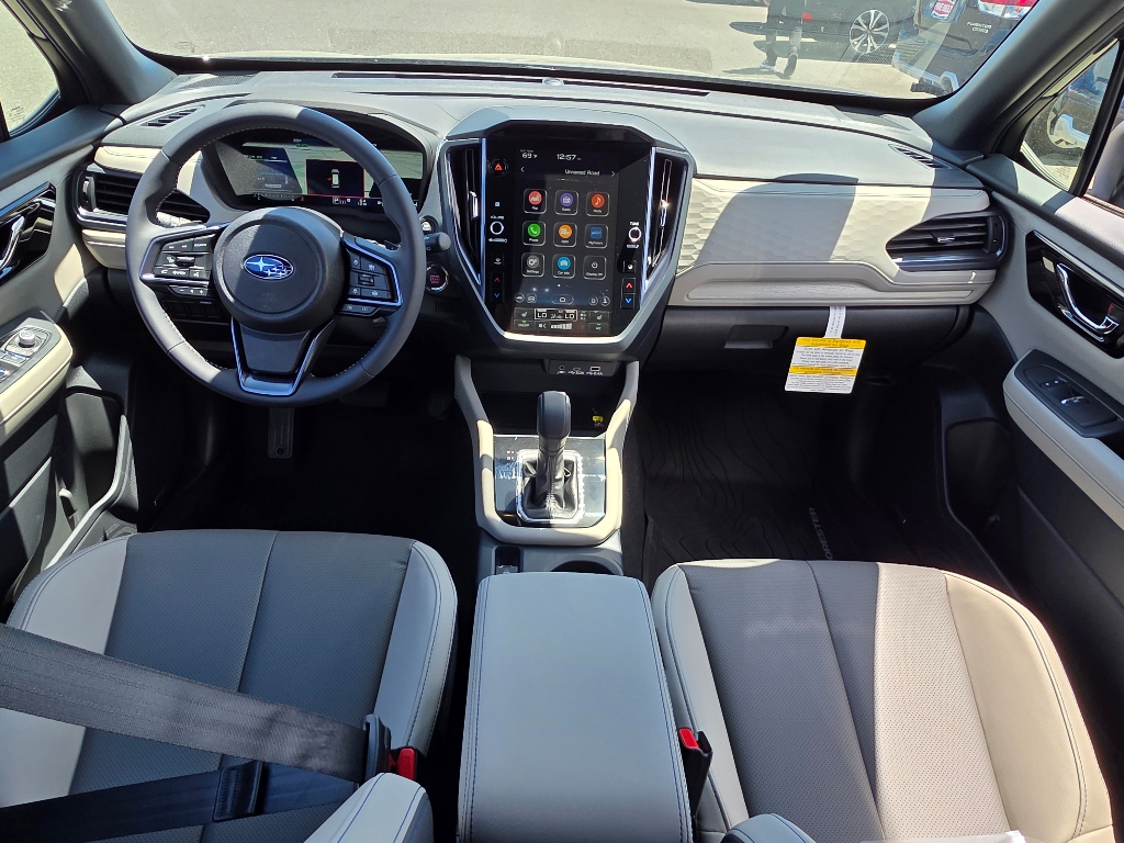 2025 Subaru Forester Limited photo 2