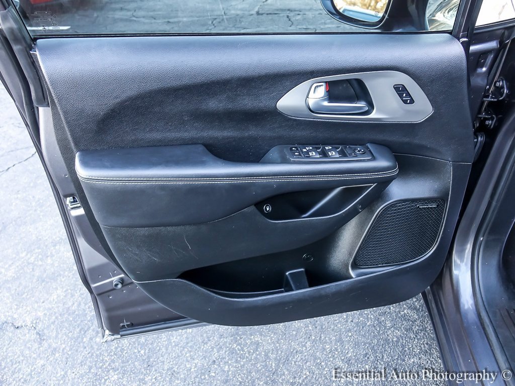 2022 CHRYSLER PACIFICA - Image 28